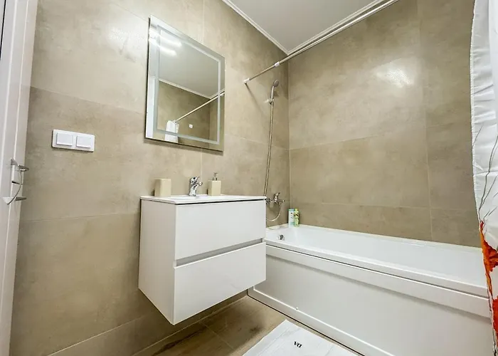 Dorian's Apartments-blvd Muncii 1 Apartment *