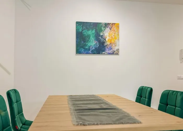 Dorian's Apartments-blvd Muncii 1 *